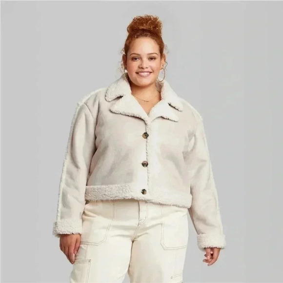 NWT Women's Faux Shearling Jacket - Wild
Fable Off-White XXL - Picture 2 of 4